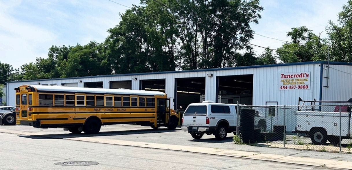 1010-1012 E 4th St, Eddystone, PA for lease Primary Photo- Image 1 of 8