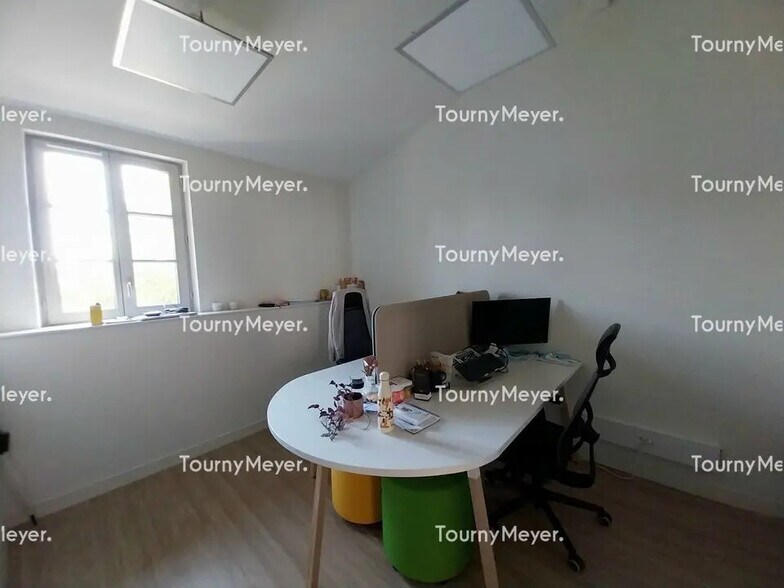 Office in Toulouse for lease - Interior Photo - Image 3 of 10