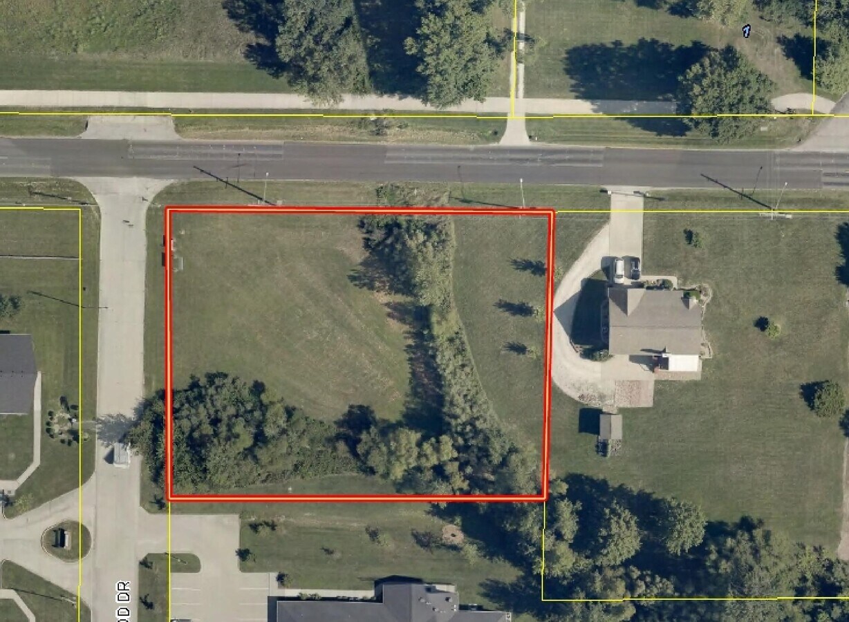 Ravenwood Dr, Moberly, MO 65270