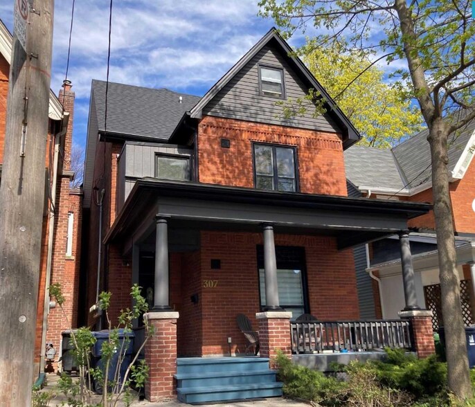 307 Pacific Ave, Toronto, ON for sale - Primary Photo - Image 1 of 1