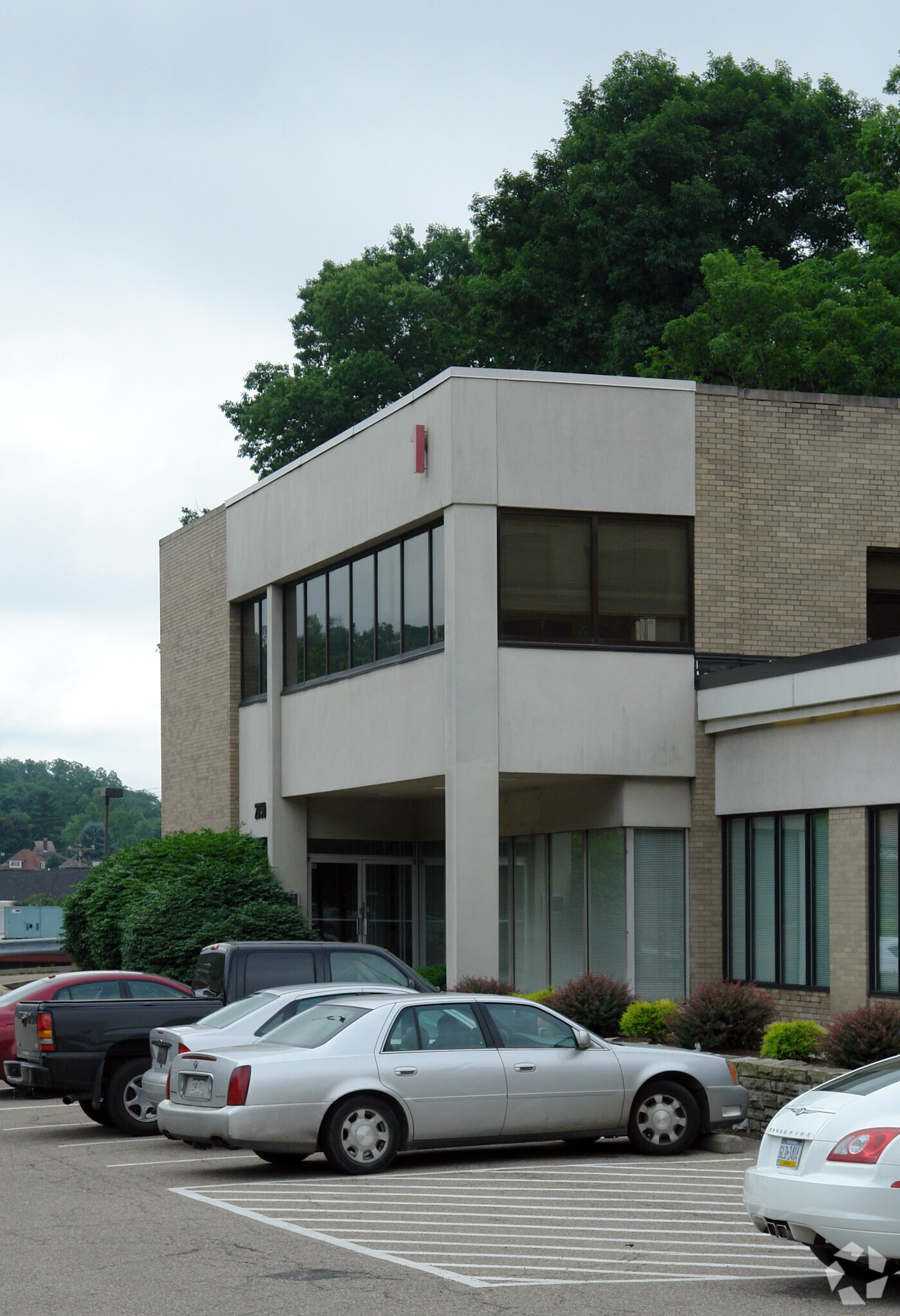 2050 Ardmore Blvd, Pittsburgh, PA for sale Primary Photo- Image 1 of 1