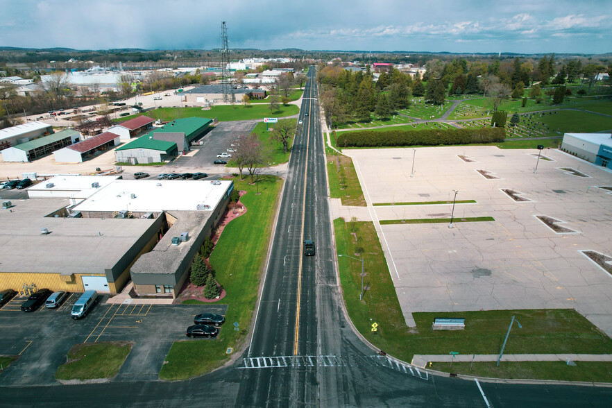 Lot 1 Janesville ave, Fort Atkinson, WI for sale - Aerial - Image 3 of 14