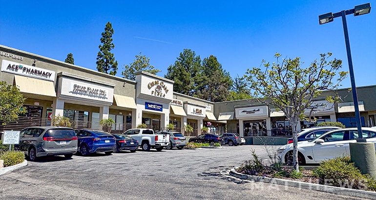 1861-1883 E Thousand Oaks Blvd, Thousand Oaks, CA for lease - Building Photo - Image 2 of 4