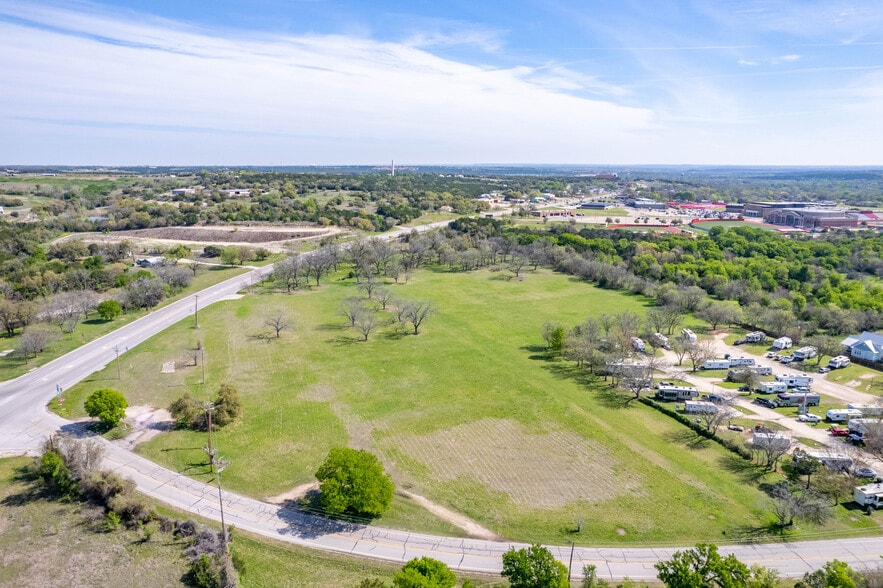 109 Big Bend, Glen Rose, TX for sale - Building Photo - Image 3 of 4