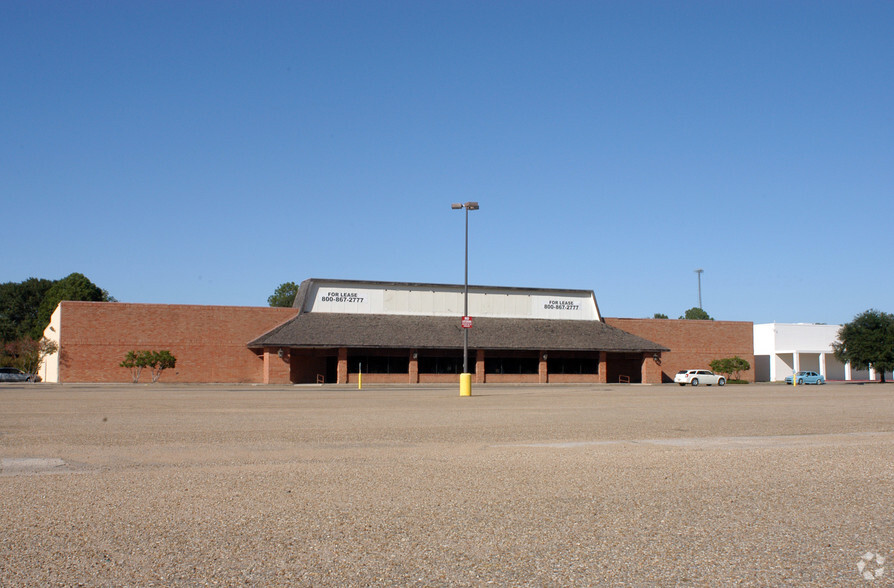 2150-2234 W Laurel Ave, Eunice, LA for sale - Building Photo - Image 1 of 1