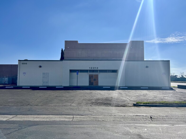 12212 Brookhurst St, Garden Grove, CA for lease - Building Photo - Image 3 of 4