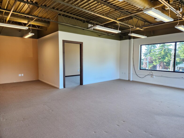12801 NE 85th St, Kirkland, WA for lease - Interior Photo - Image 3 of 9