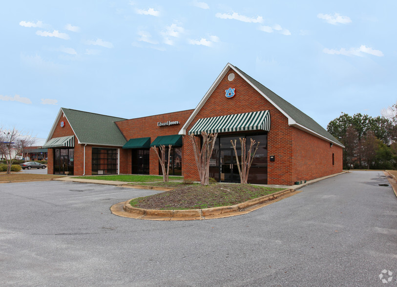 1943 S College St, Auburn, AL for lease - Primary Photo - Image 1 of 10