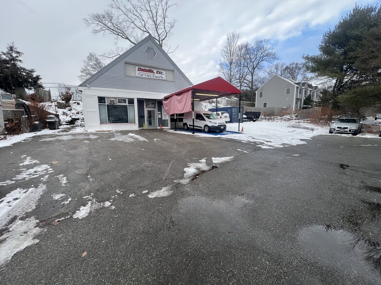 2 Edgemoor Ave, Wellesley, MA for lease - Building Photo - Image 2 of 6