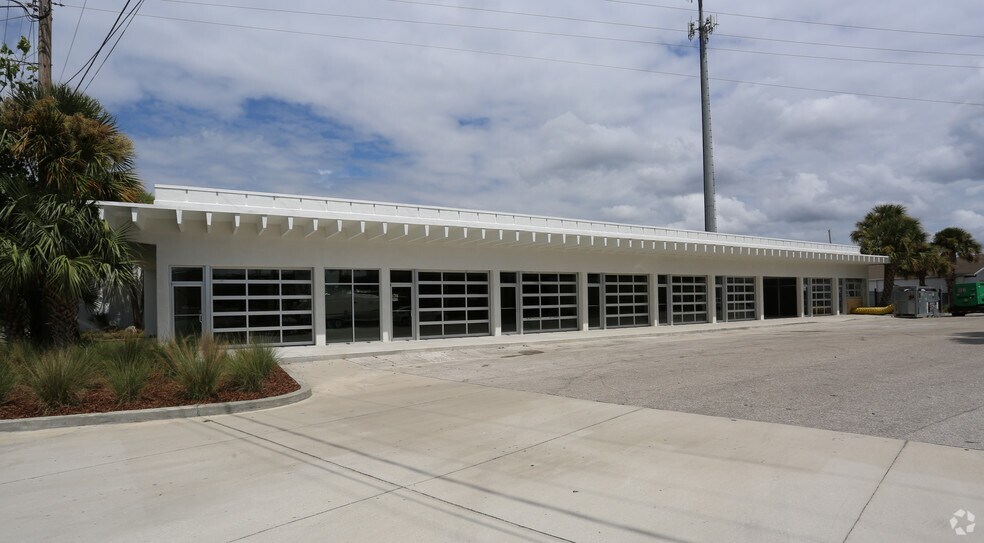 4591 Lakeside Dr, Jacksonville, FL for sale - Primary Photo - Image 1 of 1