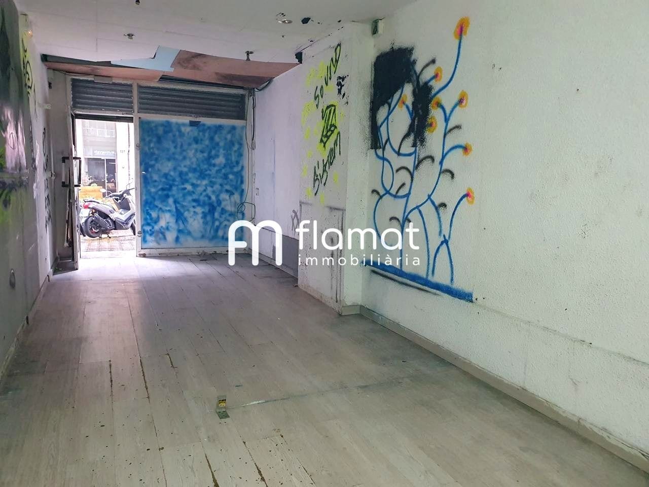 Retail in Barcelona, Barcelona for lease Interior Photo- Image 1 of 6