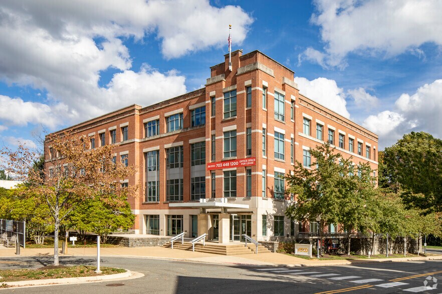 1703 N Beauregard St, Alexandria, VA for sale - Primary Photo - Image 1 of 1