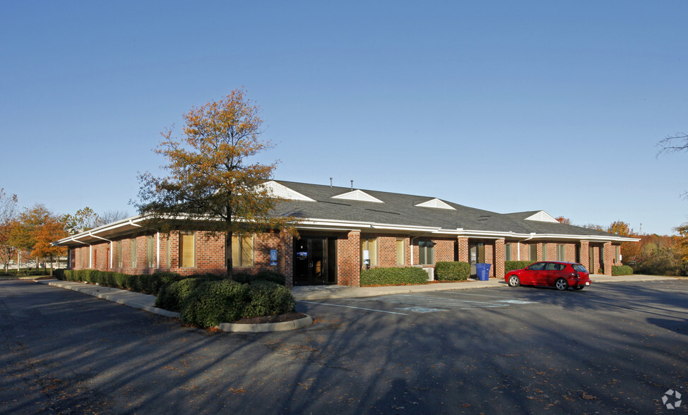 2240 Coliseum Dr, Hampton, VA for lease - Other - Image 1 of 3