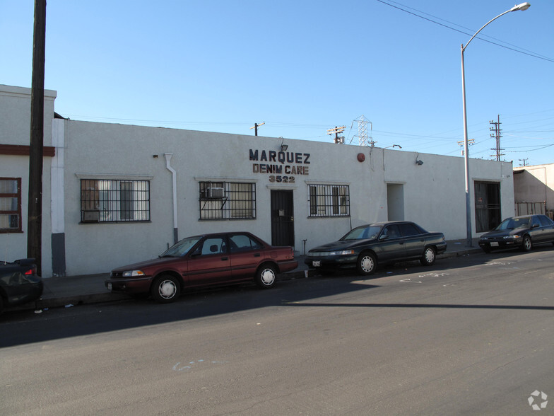 3520-3522 Union Pacific Ave, Los Angeles, CA for sale - Building Photo - Image 3 of 3