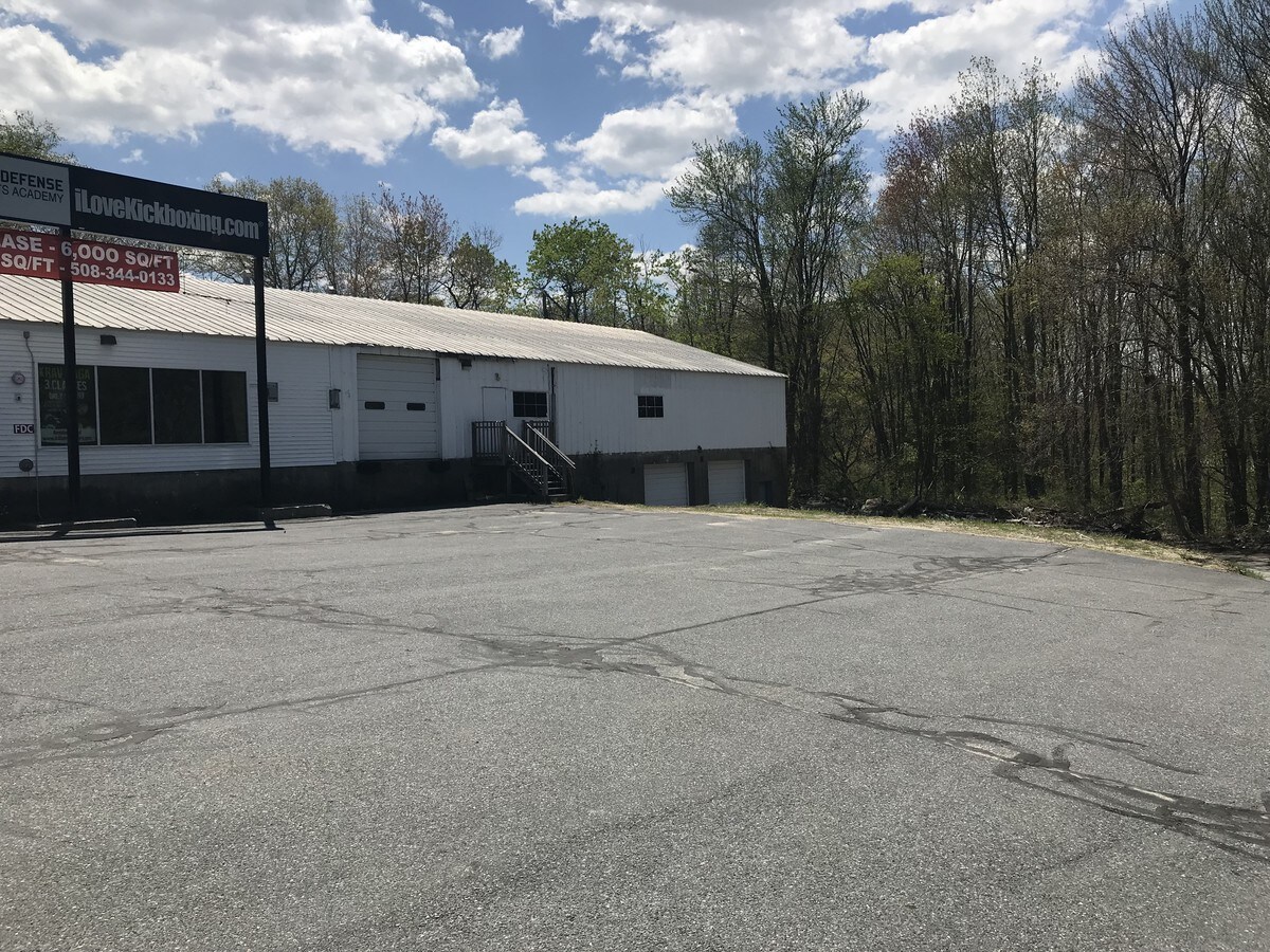 274290 South St, Shrewsbury, MA 01545