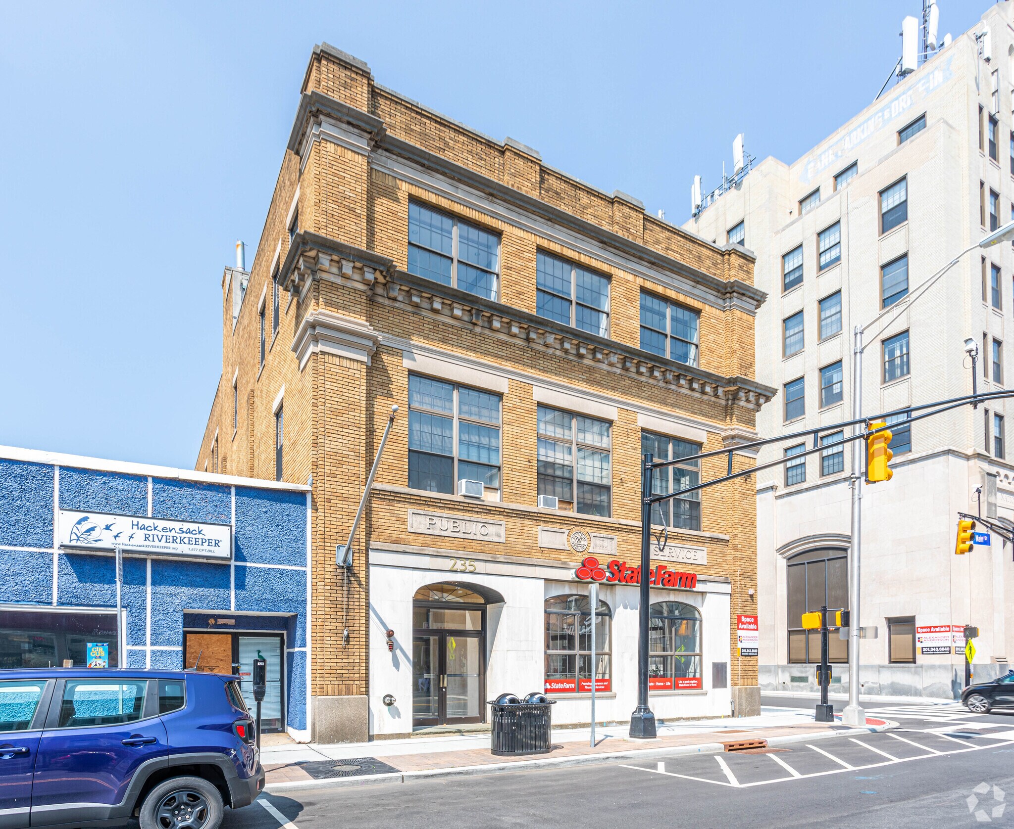 235 Main St, Hackensack, NJ for lease Building Photo- Image 1 of 14