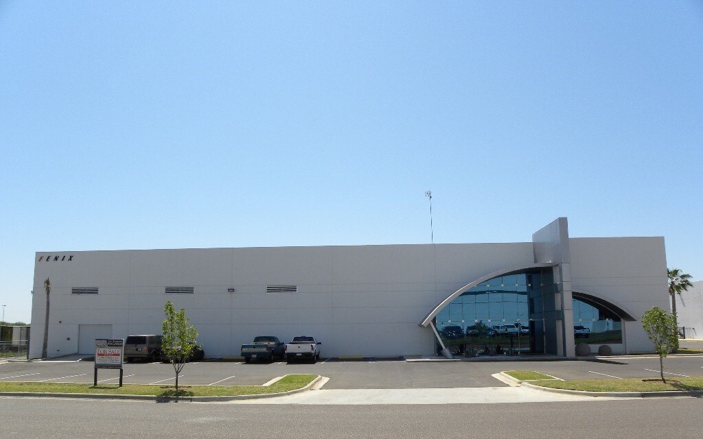 417 Logistic Dr, Laredo, TX for sale Primary Photo- Image 1 of 1