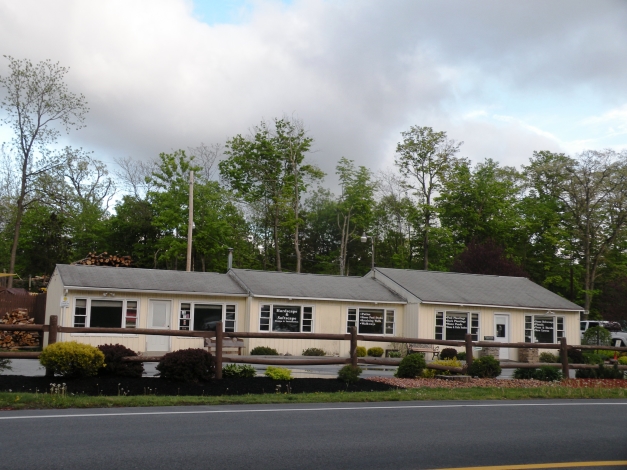 4938 Albany Post Rd, Hyde Park, NY for sale - Primary Photo - Image 1 of 1