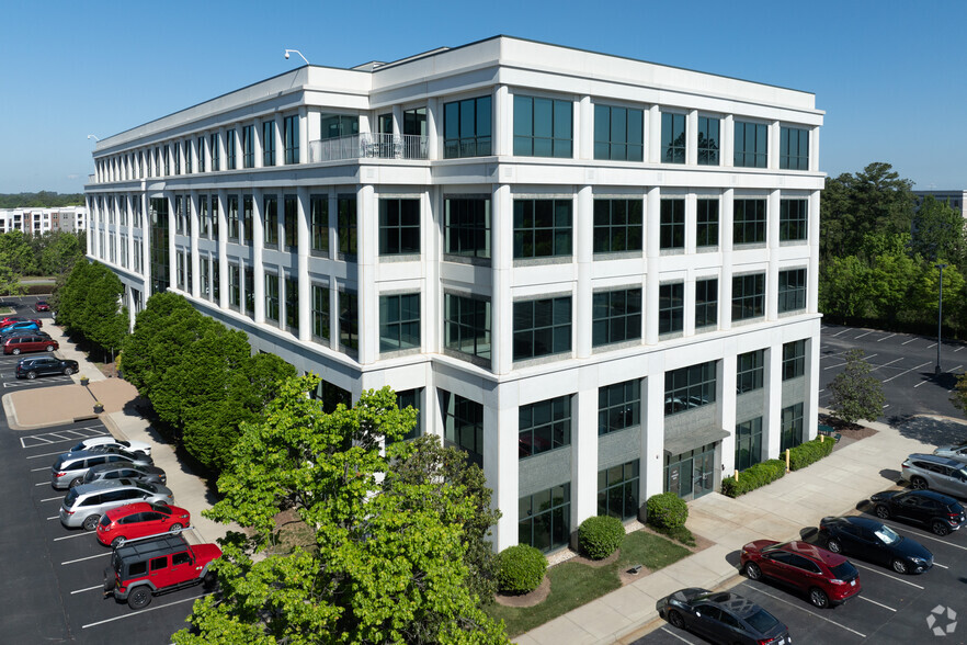 8041 Arco Corporate Dr, Raleigh, NC for lease - Building Photo - Image 1 of 23