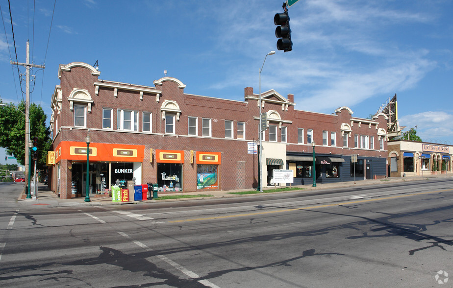 4048-4056 Broadway Blvd, Kansas City, MO for lease - Building Photo - Image 3 of 10