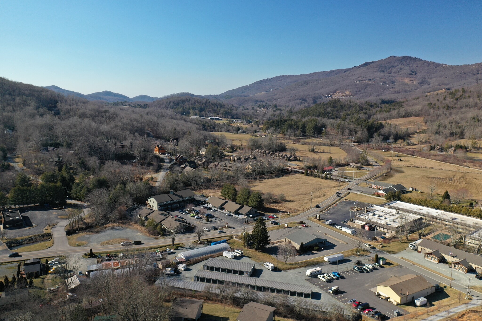 100 High Country Sq, Banner Elk, NC 28604 Retail for Lease