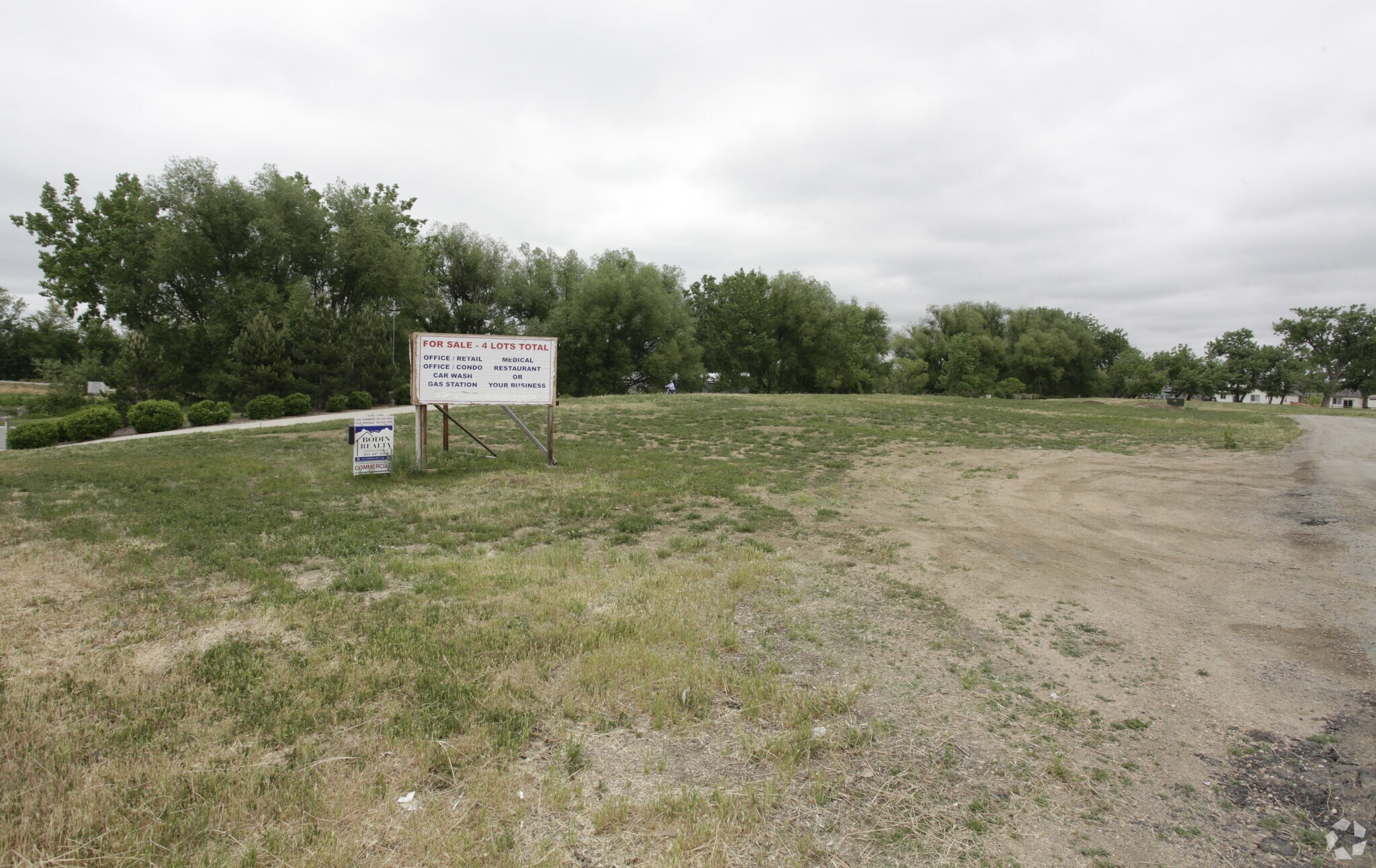 1876 Hover St, Longmont, CO for sale Primary Photo- Image 1 of 1