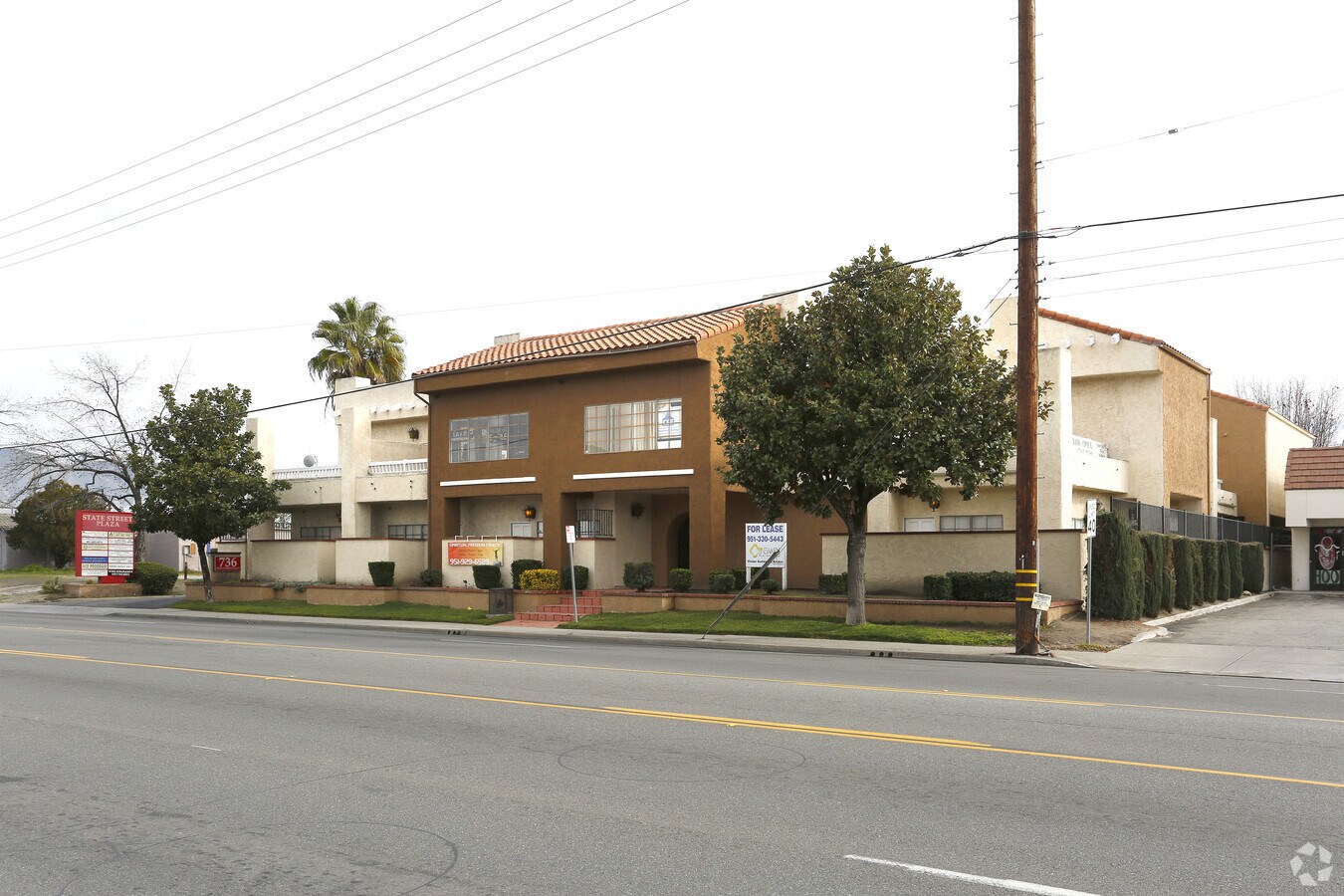 736 N State St, Hemet, CA 92543