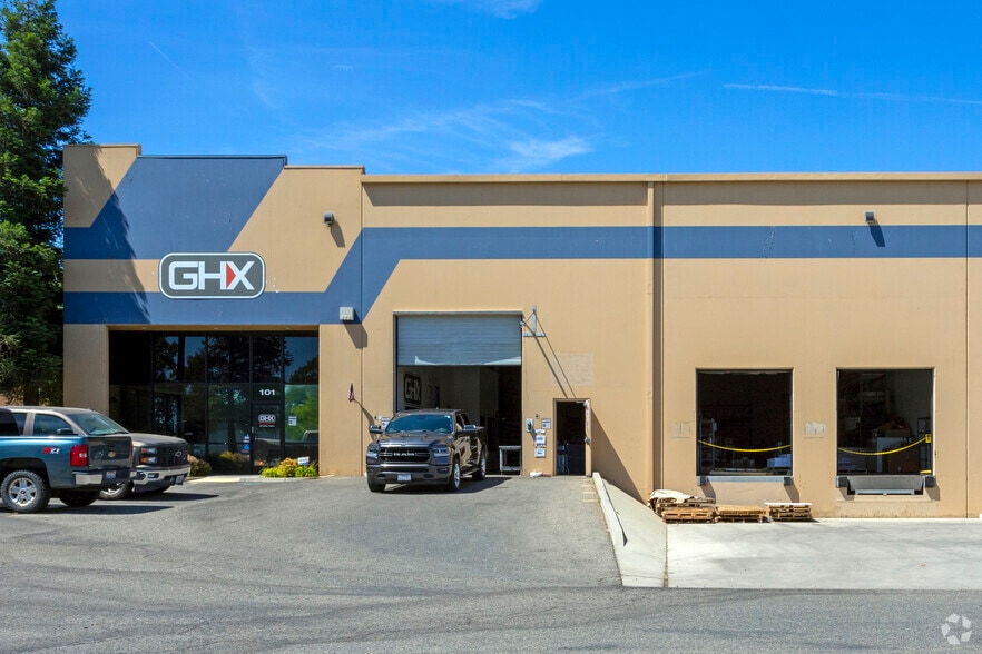 5555 E Lamona Ave, Fresno, CA for lease - Building Photo - Image 2 of 6