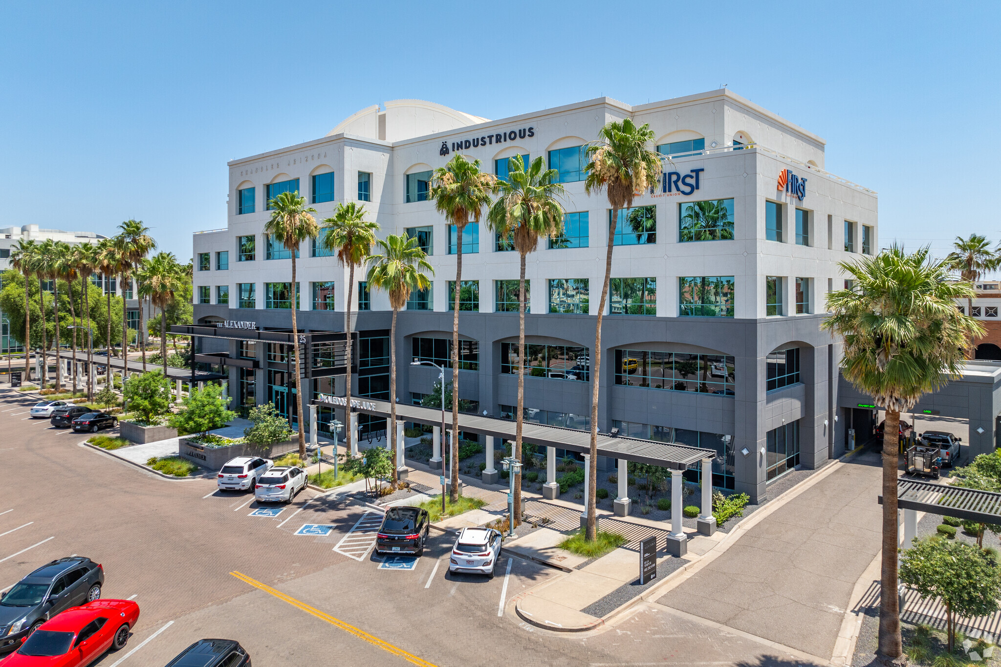 25 S Arizona Pl, Chandler, AZ for lease Building Photo- Image 1 of 30