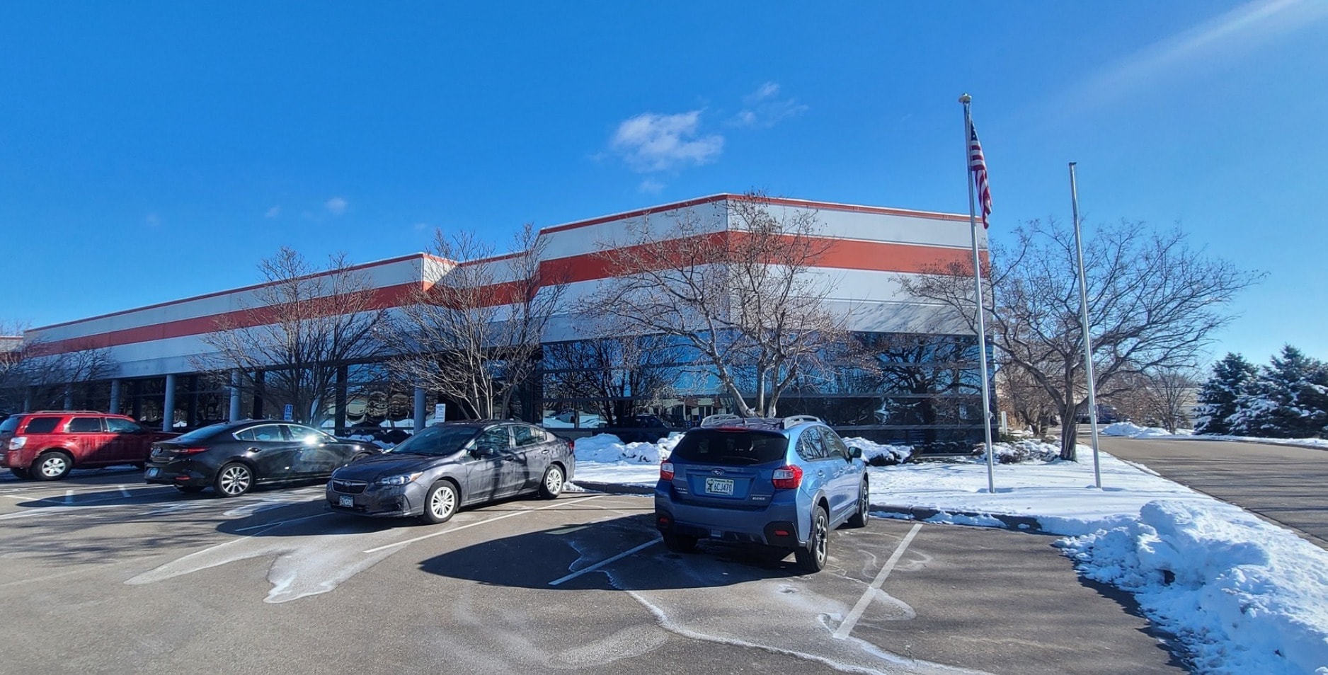 2400 Pilot Knob Rd, Mendota Heights, MN for sale Building Photo- Image 1 of 75