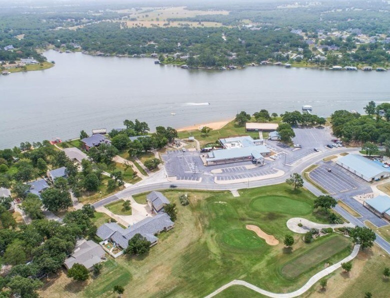 128 Mohave Drive E, Lake Kiowa, TX 76240