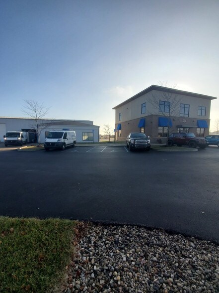 8504 S State Road 9, Pendleton, IN for sale - Building Photo - Image 1 of 1