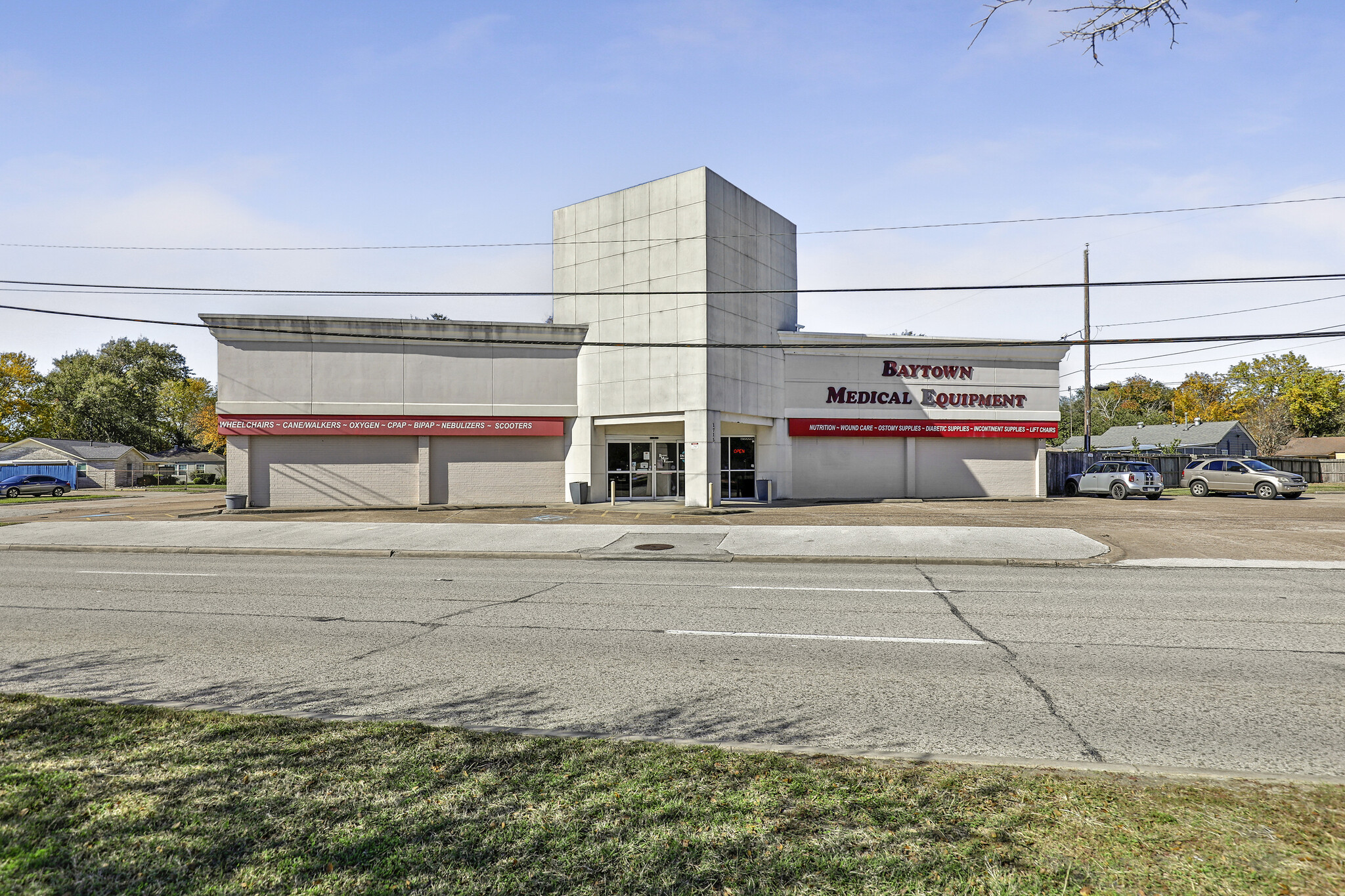 1715 N Alexander Dr, Baytown, TX for sale Building Photo- Image 1 of 1