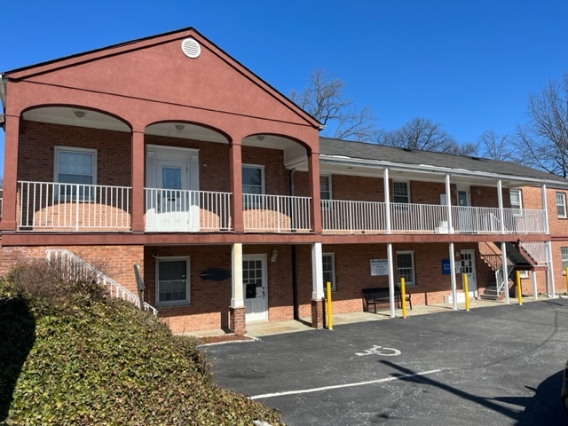 95 Northfield Ave, West Orange, NJ for lease - Building Photo - Image 2 of 4