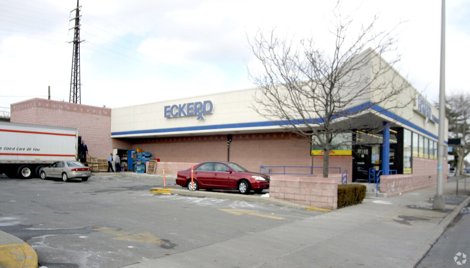 400 Sunrise Hwy, Lynbrook, NY 11563