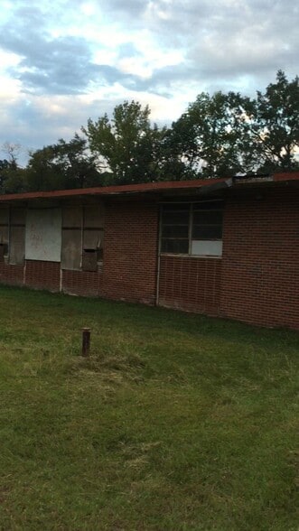 1017 Dolvin Ave, Union Point, GA for sale - Commercial Listing Video - Image 1 of 11