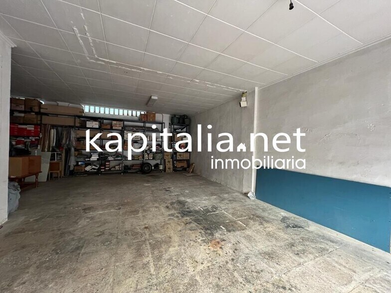 Retail in Agullent, Valencia for lease - Building Photo - Image 1 of 4