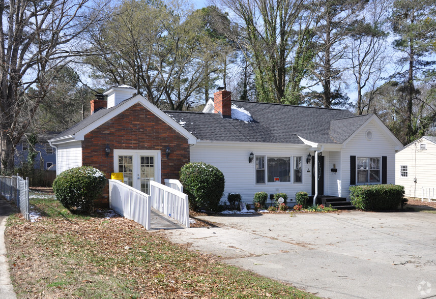 297 N Main St, Jonesboro, GA for sale - Primary Photo - Image 1 of 11