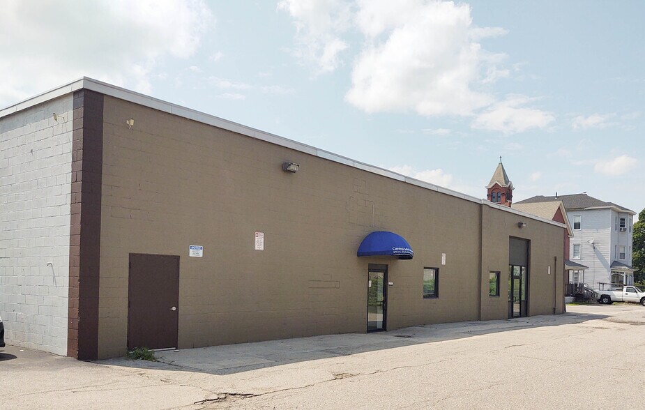 11 Mckeon Rd, Worcester, MA for sale - Building Photo - Image 1 of 1