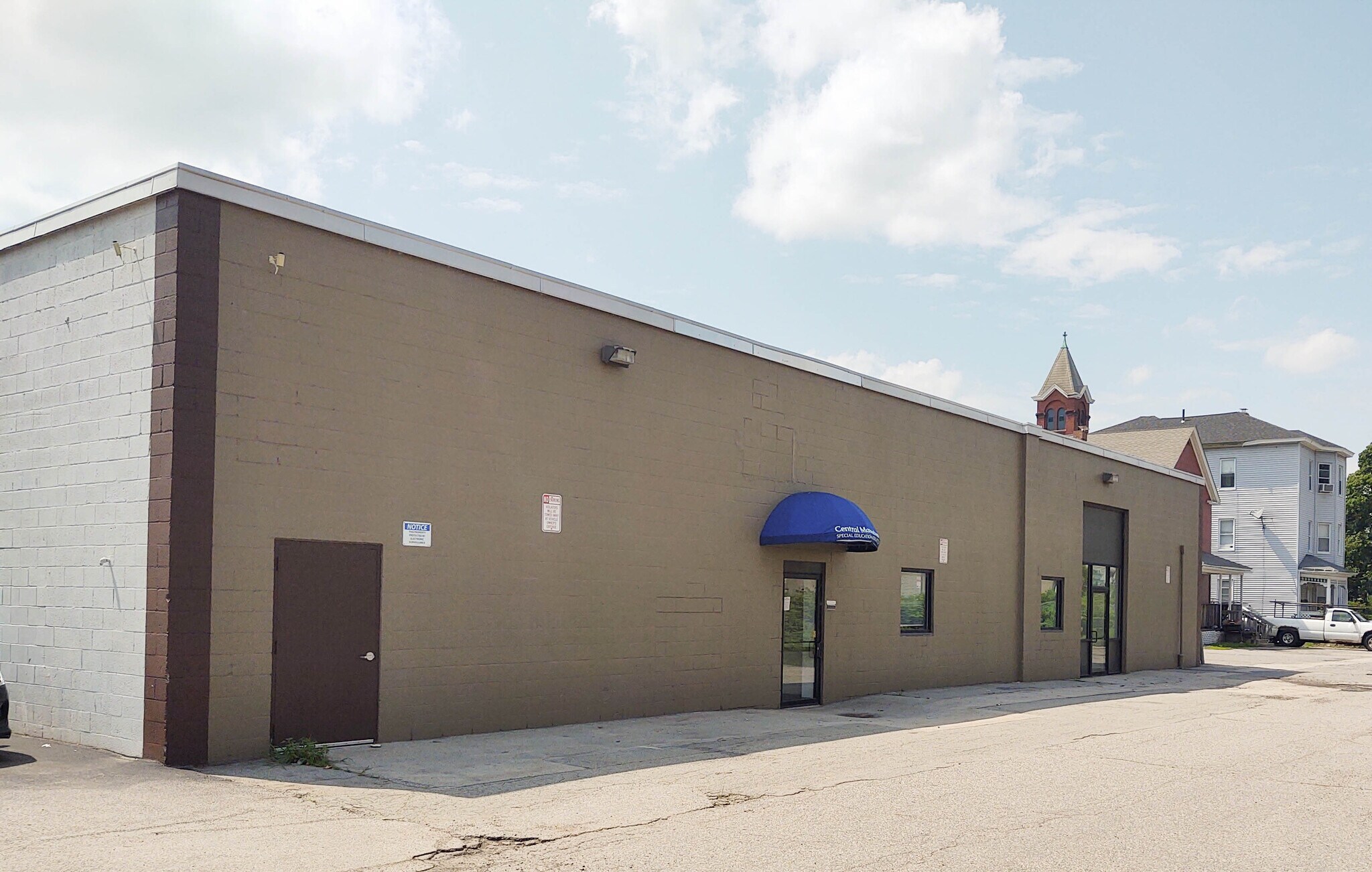 11 Mckeon Rd, Worcester, MA for sale Building Photo- Image 1 of 1