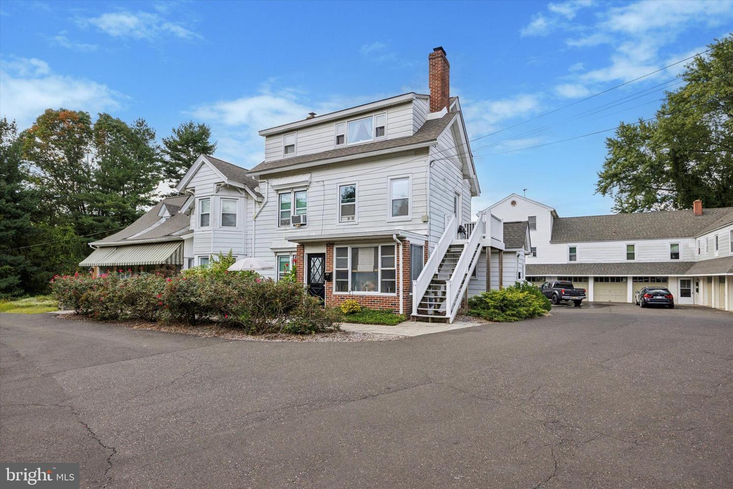 413 N Pine St, Langhorne, PA for sale Primary Photo- Image 1 of 80