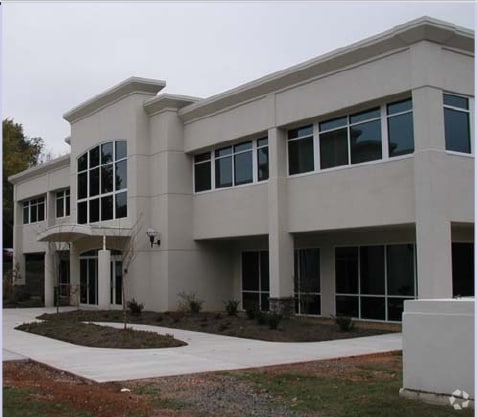 4707 Papermill Dr, Knoxville, TN for lease - Building Photo - Image 3 of 11