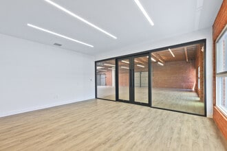 1524 Cloverfield Blvd, Santa Monica, CA for lease Building Photo- Image 2 of 11