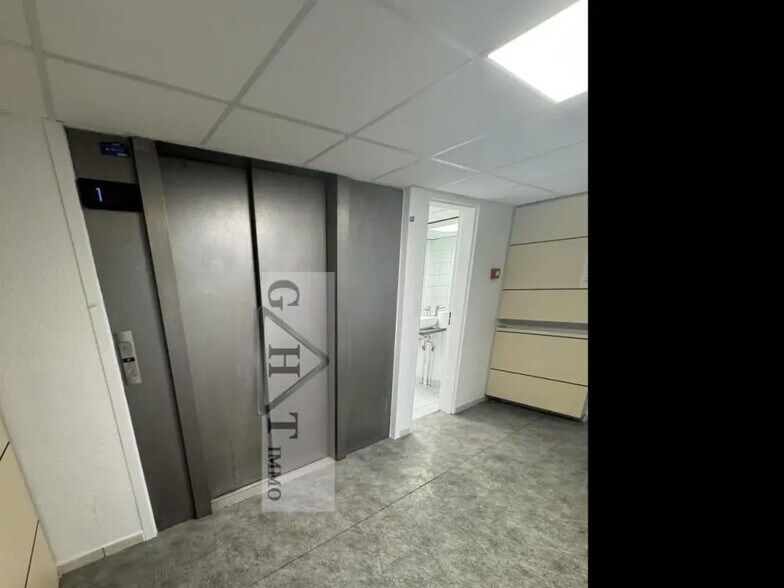 Industrial in Ivry-sur-Seine for lease - Interior Photo - Image 2 of 2