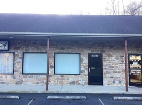 Blue Mountain Country Corner - Commercial Real Estate