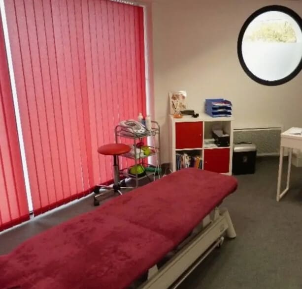 Flex in Chantepie for lease - Interior Photo - Image 3 of 3