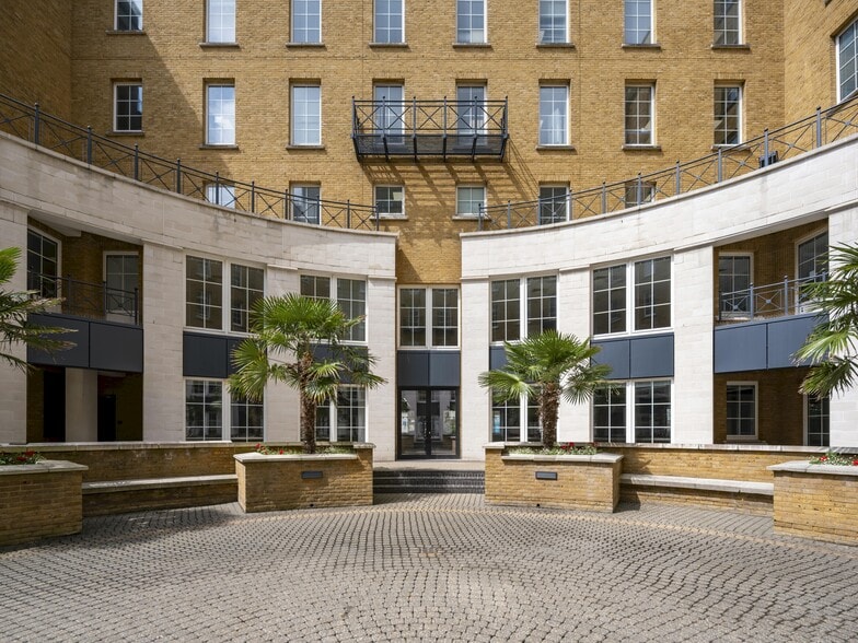 Trafalgar St, Brighton for lease - Building Photo - Image 1 of 10