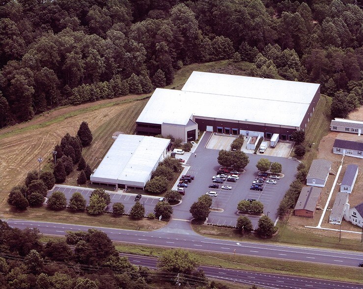 4351-4353 Seminole Trl, Charlottesville, VA for sale - Building Photo - Image 1 of 1