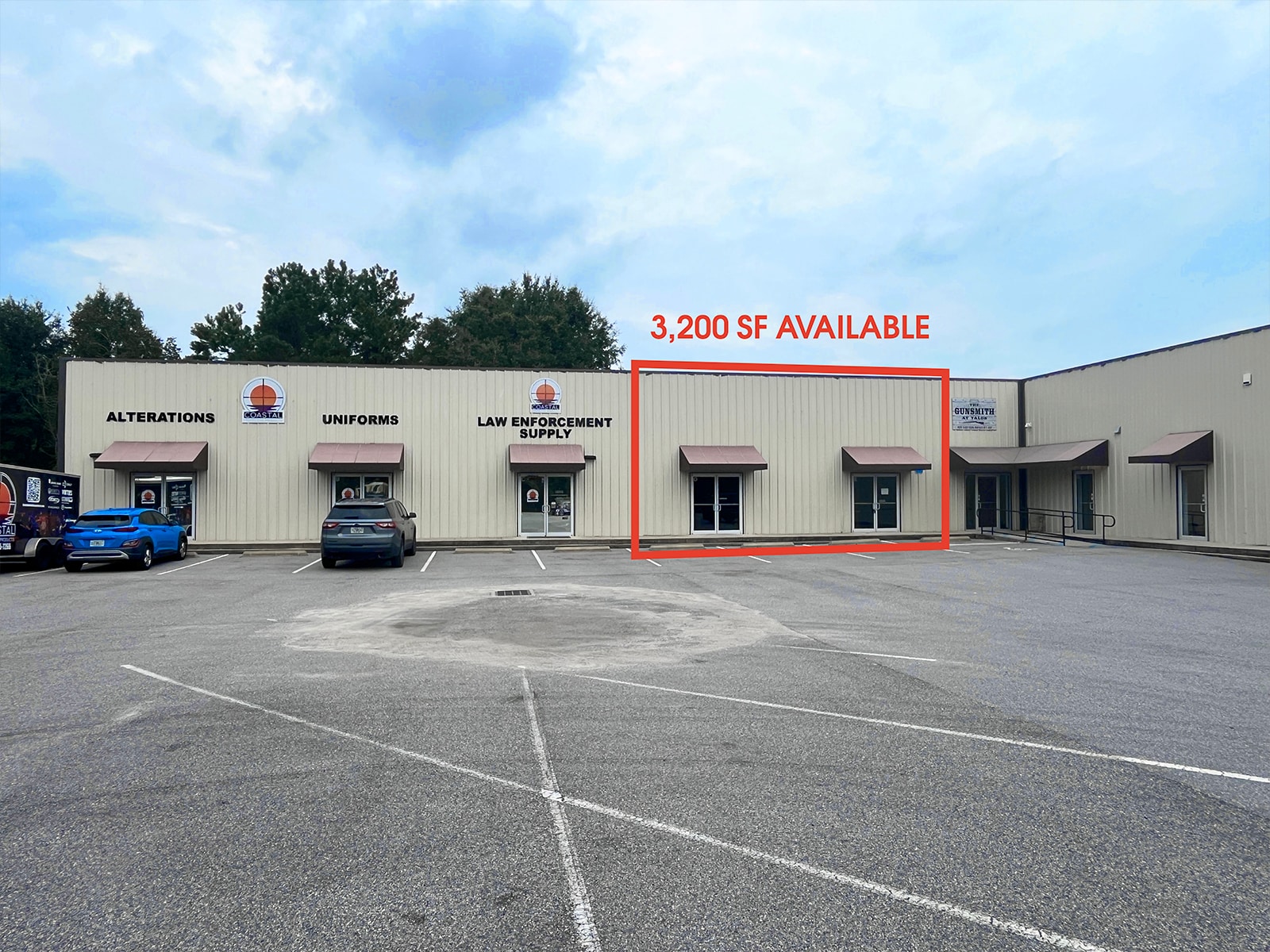 301 Commerce Blvd, Midway, FL for lease Interior Photo- Image 1 of 5