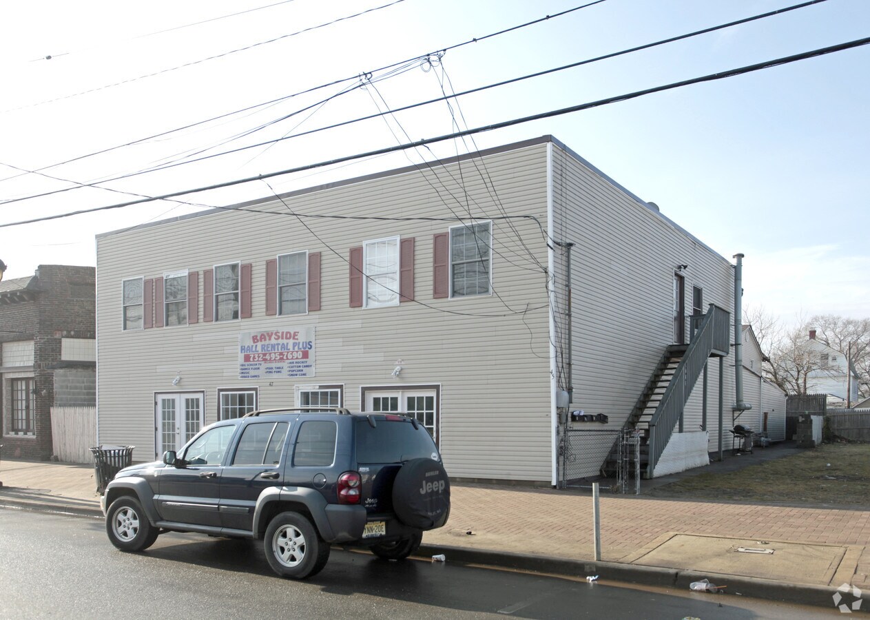 4547 Carr Ave, Keansburg, NJ 07734